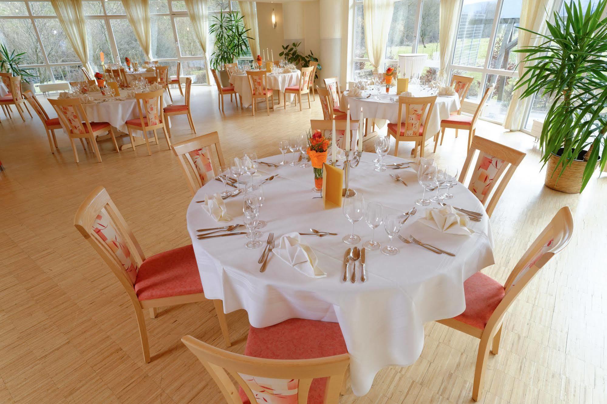 Hotel Restaurant Talblick Бад-Дитценбах Экстерьер фото